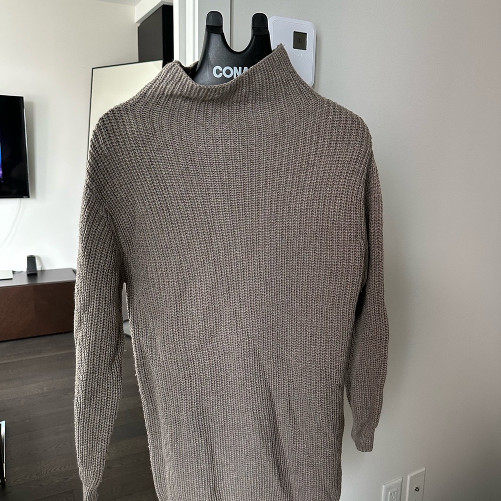 Aritzia montpellier sweater dress